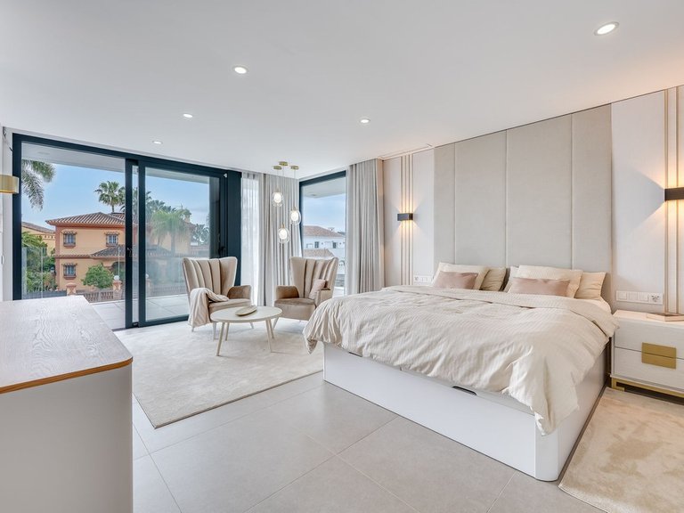 Villa for Sale in San Pedro De Alcántara, Malaga 9