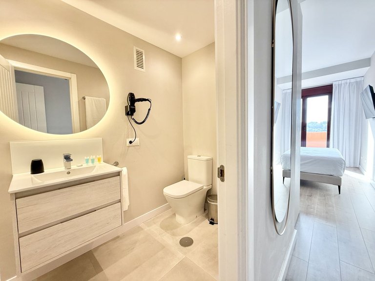 Apartment for Sale in Benahavís, Malaga 18