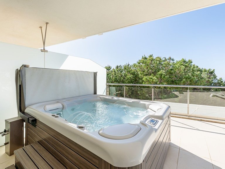 Apartment for Sale in Benalmadena, Malaga 11