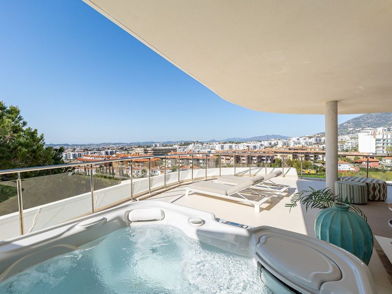 Apartment for Sale in Benalmadena, Malaga 13