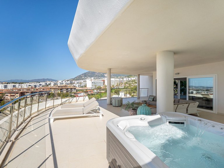 Apartment for Sale in Benalmadena, Malaga 14