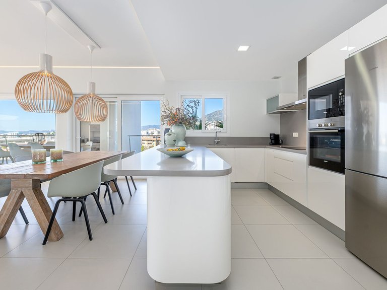 Apartment for Sale in Benalmadena, Malaga 32