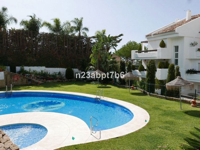 Apartment for Sale in Nueva Andalucía, Malaga 12