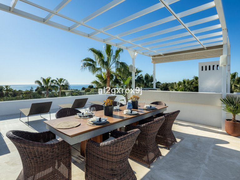 Villa for Sale in The Golden Mile, Malaga 19