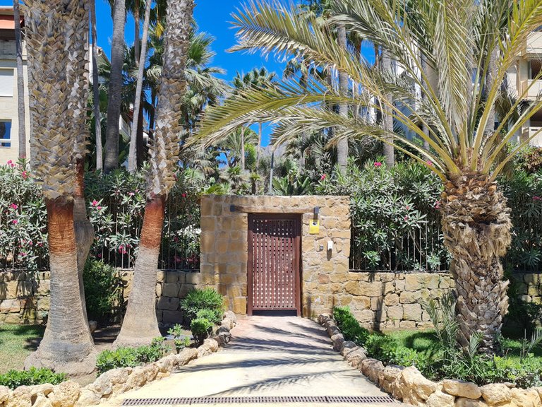 Apartment for Sale in The Golden Mile, Malaga 2