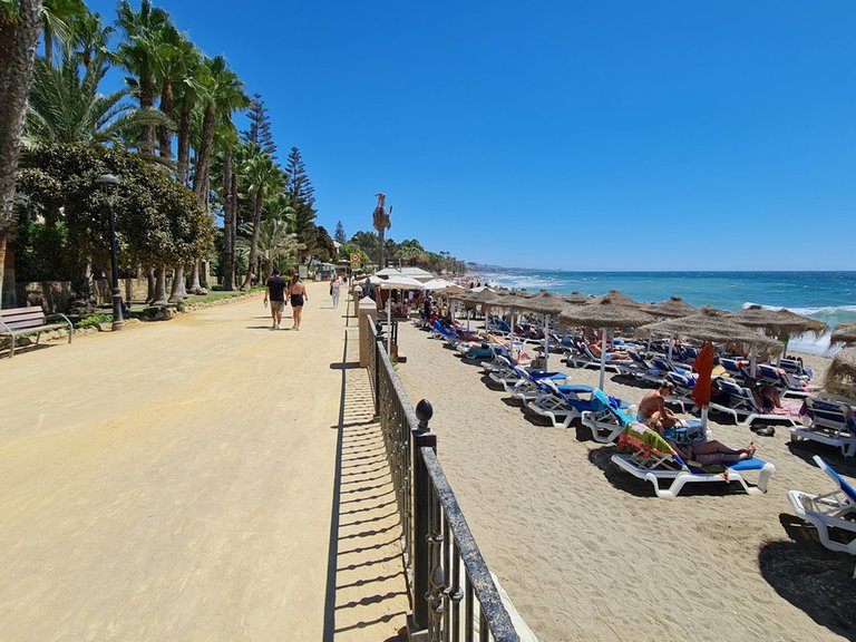 Apartment for Sale in The Golden Mile, Malaga 3