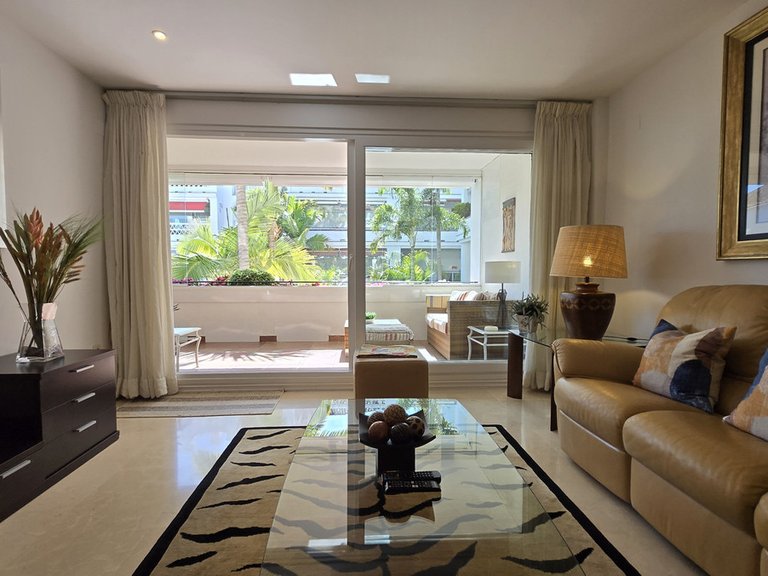 Apartment for Sale in The Golden Mile, Malaga 6