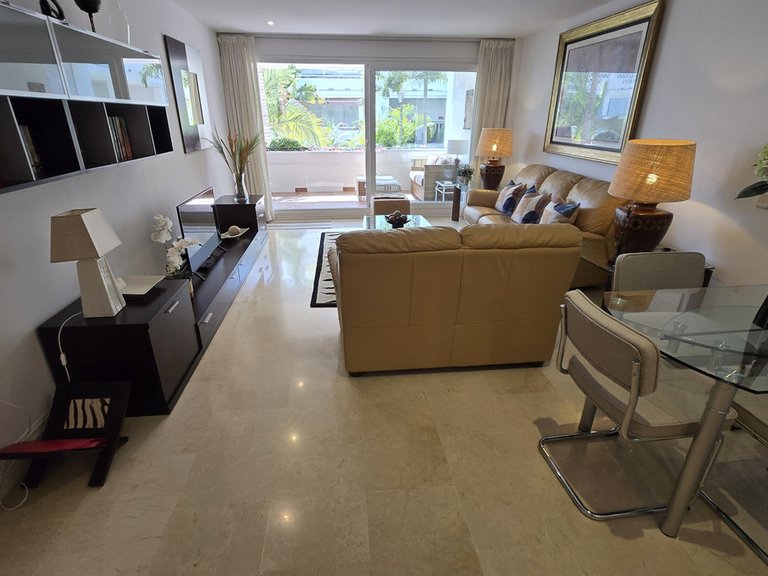 Apartment for Sale in The Golden Mile, Malaga 7