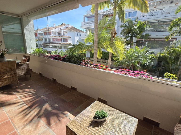 Apartment for Sale in The Golden Mile, Malaga 8