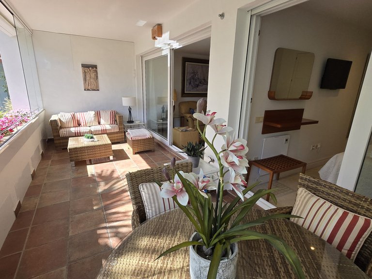 Apartment for Sale in The Golden Mile, Malaga 9