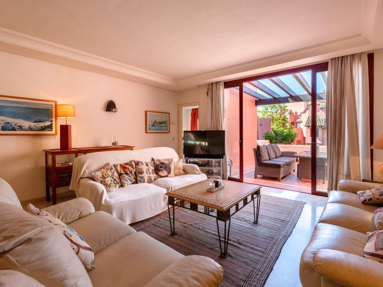 Apartment for Sale in Estepona, Malaga 2