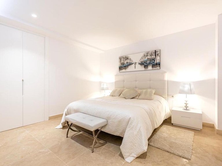 Villa for Sale in Marbella, Malaga 15