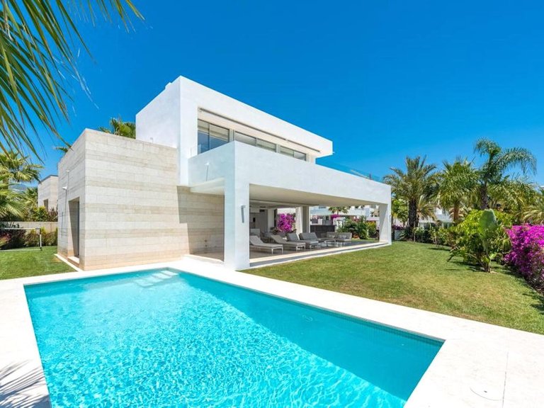 Villa for Sale in Marbella, Malaga 2