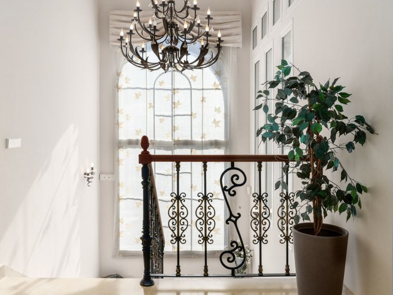Villa for Sale in Nueva Andalucía, Malaga 18