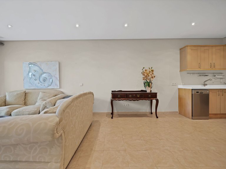 Villa for Sale in Nueva Andalucía, Malaga 44