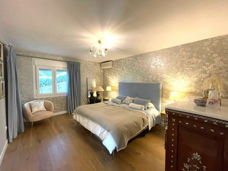 Villa for Sale in Estepona, Malaga 11