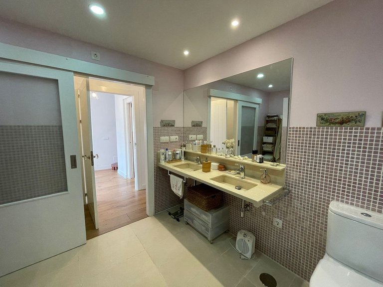 Villa for Sale in Estepona, Malaga 26