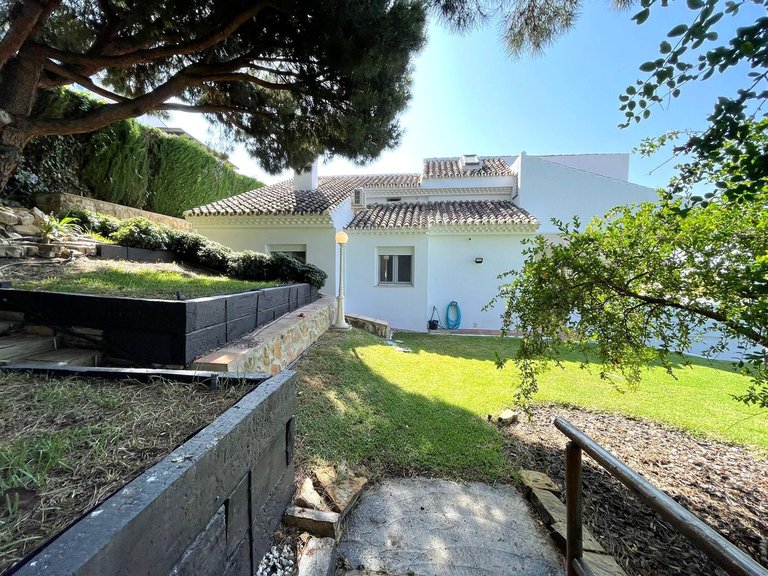 Villa for Sale in Estepona, Malaga 47