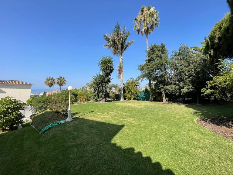 Villa for Sale in Estepona, Malaga 53