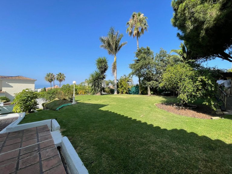 Villa for Sale in Estepona, Malaga 55