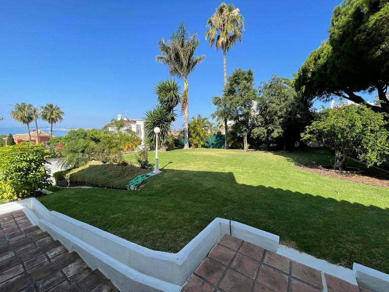 Villa for Sale in Estepona, Malaga 56