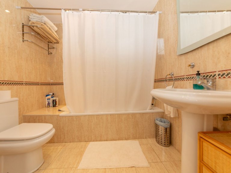 Apartment for Sale in Nueva Andalucía, Malaga 6