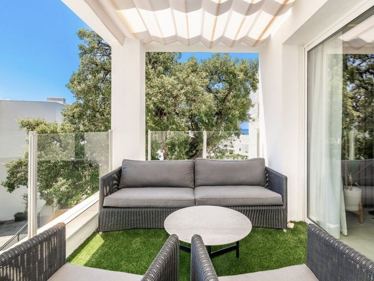 Apartment for Sale in Altos De Los Monteros, Malaga 5