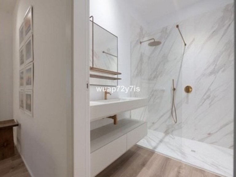 Villa for Sale in Guadalmina Alta, Malaga 17
