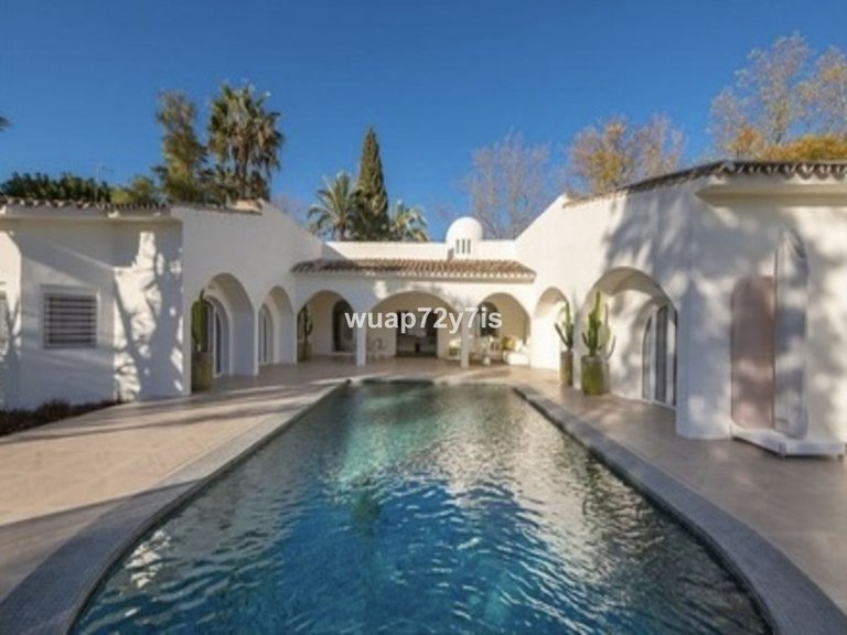 Villa for Sale in Guadalmina Alta, Malaga 2