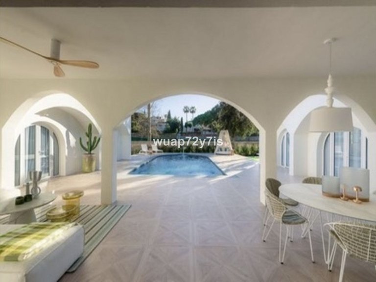 Villa for Sale in Guadalmina Alta, Malaga 5