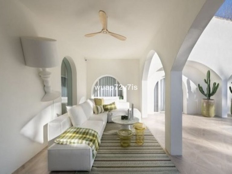 Villa for Sale in Guadalmina Alta, Malaga 6