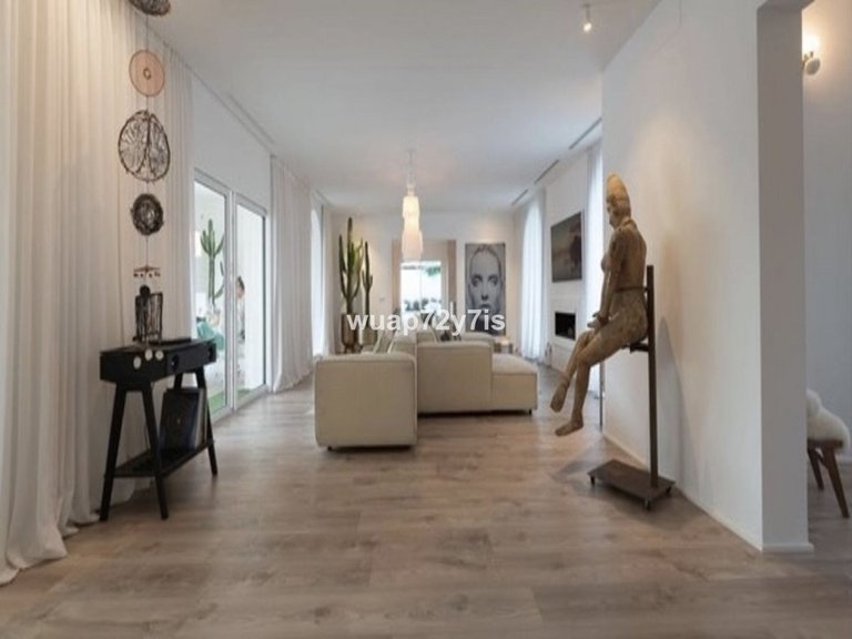Villa for Sale in Guadalmina Alta, Malaga 7