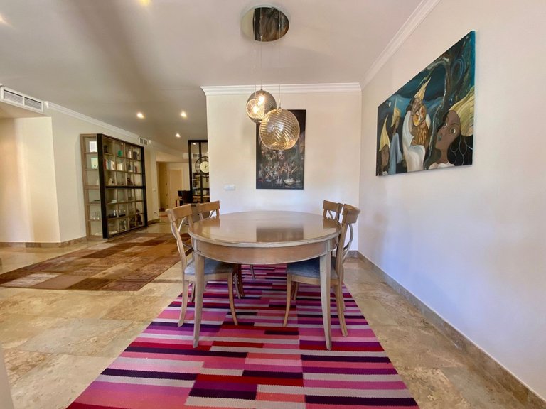 Apartment for Sale in The Golden Mile, Malaga 8
