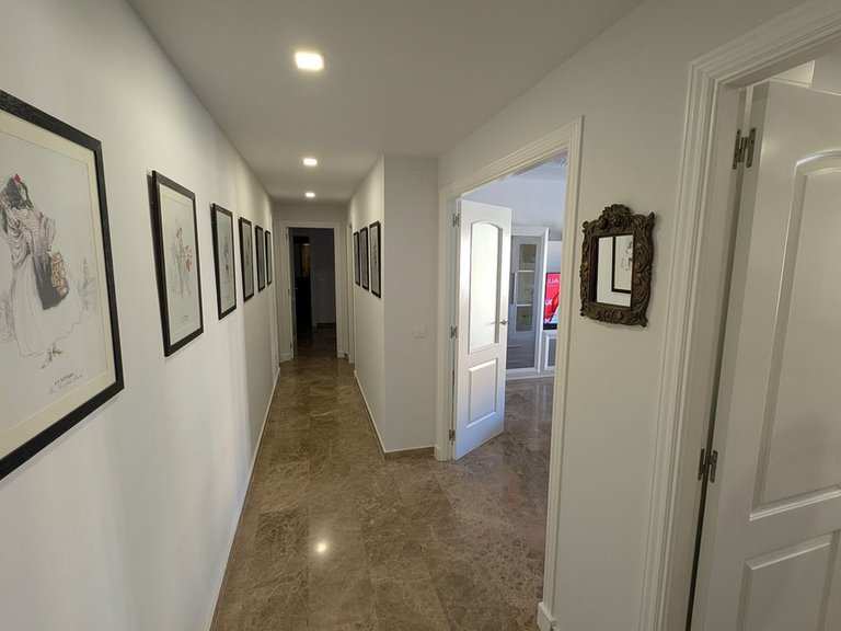 Apartment for Sale in San Pedro De Alcántara, Malaga 8