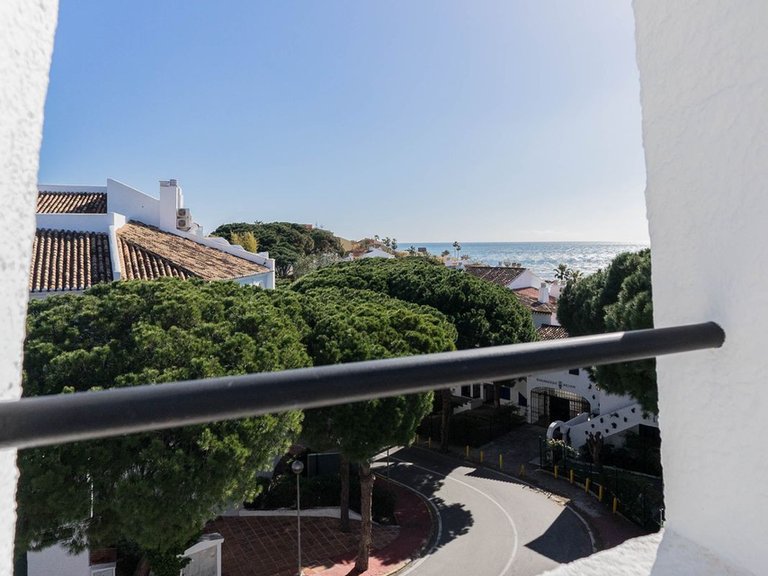 Villa for Sale in Calahonda, Malaga 19