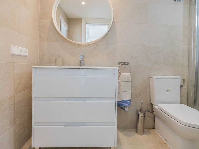 Villa for Sale in Calahonda, Malaga 24