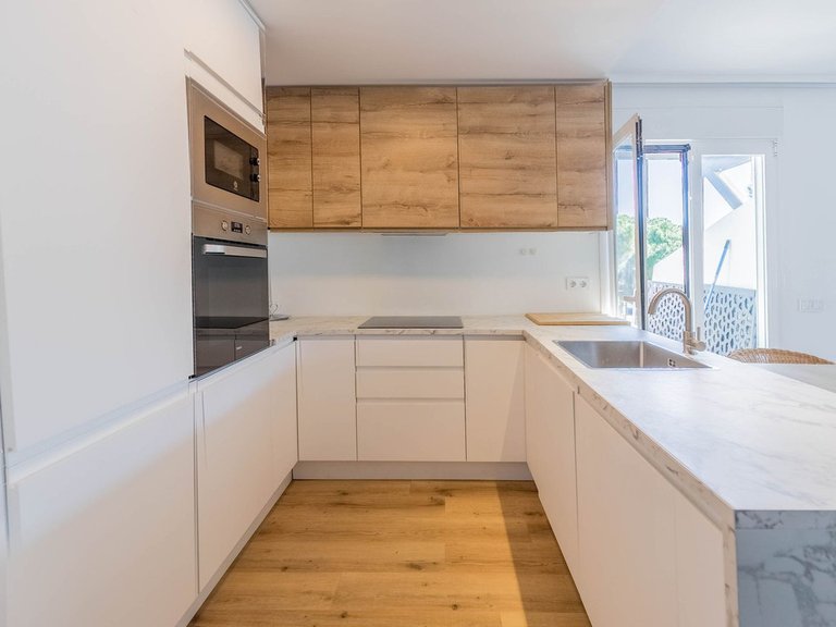 Villa for Sale in Calahonda, Malaga 3