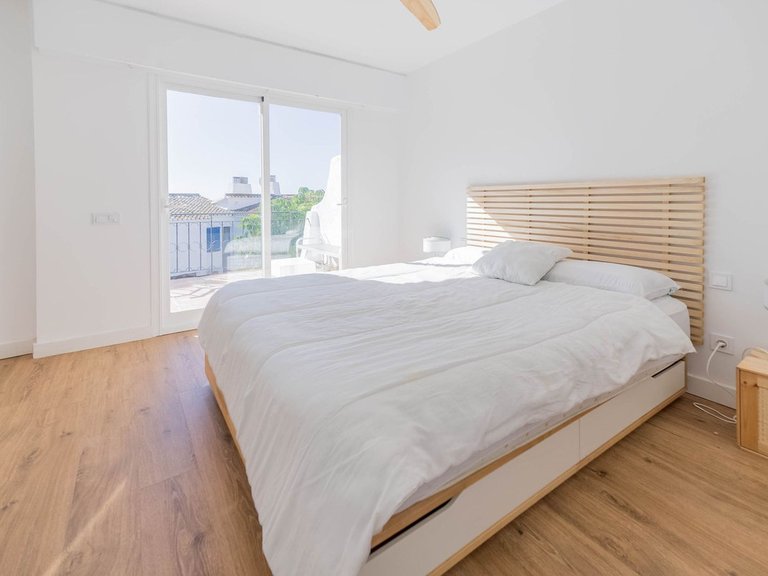 Villa for Sale in Calahonda, Malaga 35