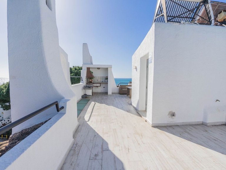 Villa for Sale in Calahonda, Malaga 5