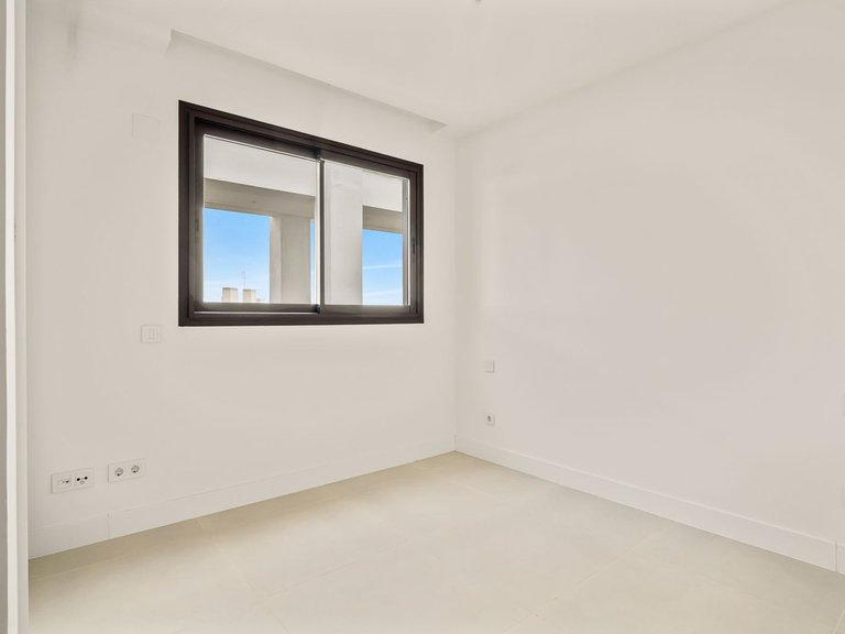 Apartment for Sale in Fuengirola, Malaga 17