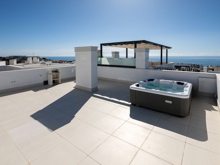 Apartment for Sale in Fuengirola, Malaga 2