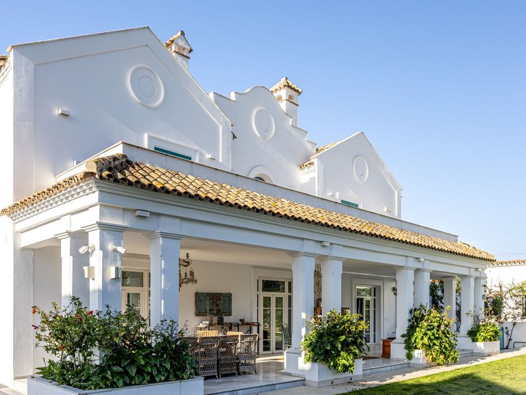 Villa for Sale in Marbella, Malaga 1