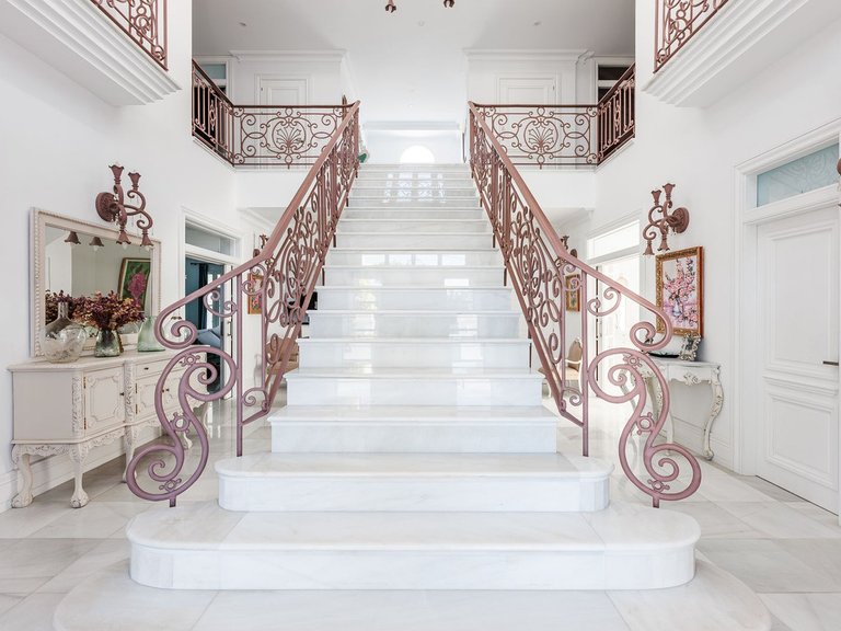 Villa for Sale in Marbella, Malaga 2
