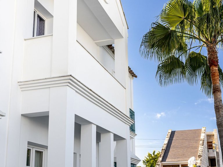 Villa for Sale in Marbella, Malaga 48
