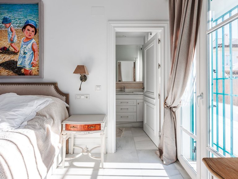 Villa for Sale in Marbella, Malaga 54