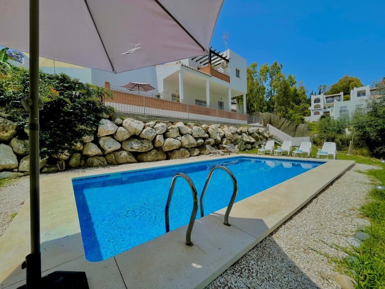 Villa for Sale in Benalmadena, Malaga 3