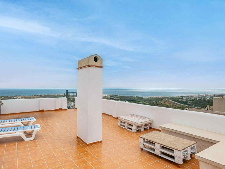 Apartment for Sale in Casares, Malaga 10