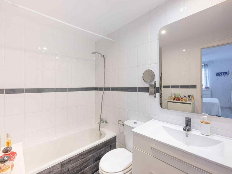 Apartment for Sale in Casares, Malaga 12