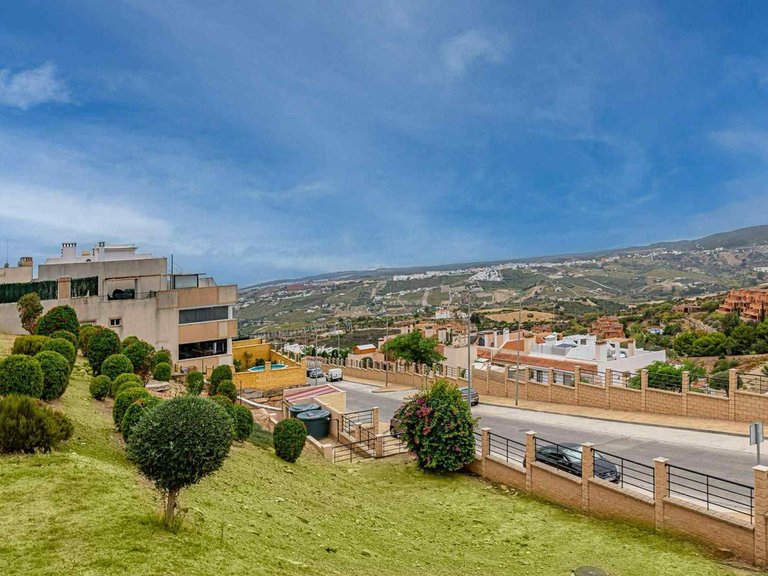 Apartment for Sale in Casares, Malaga 15