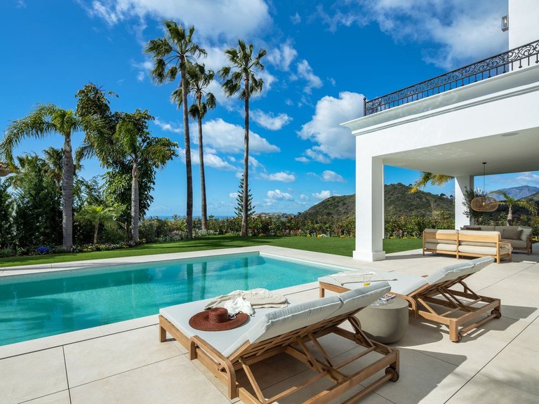 Villa for Sale in Los Arqueros Golf, Malaga 39